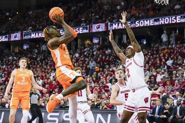 Badger top basketball score